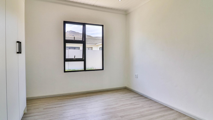 4 Bedroom Property for Sale in Kleinmond Western Cape